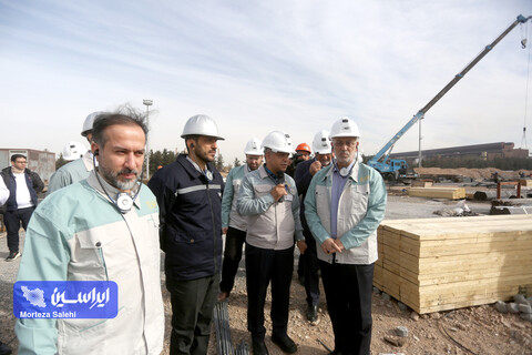 بازدید رئیس کمیسیون صنایع و معادن مجلس از خطوط تولید و تکمیل طرح های توسعه شرکت فولاد مبارکه