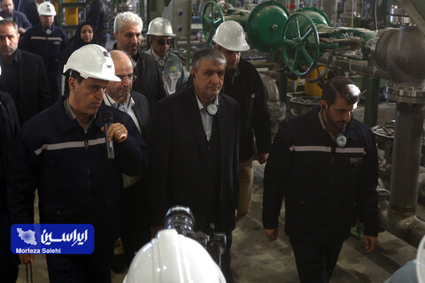 بازدید معاون رئیس‌جمهور و رئیس سازمان انرژی اتمی از تصفیه‌خانه پساب و خطوط تولید شرکت فولاد مبارکه
