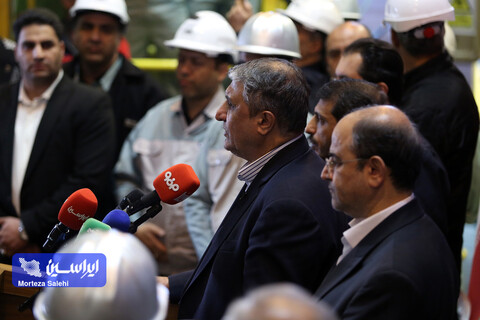 آیین رونمایی از پروژه جایگزینی دستگاه جوش لیزر فیبری بومی‌سازی‌شده با دستگاه جوش لیزر گازی فولاد مبارکه