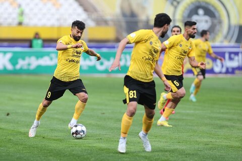 رامین رضاییان در سپاهان ماندگار است سپاهان - فولاد