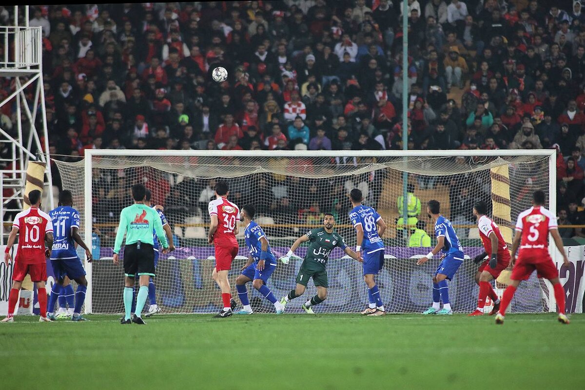 استقلال با VAR از شکست مقابل پرسپولیس گریخت