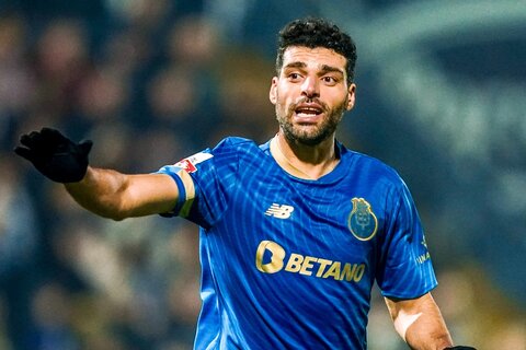 جزئیات تازه درباره قرارداد و پیشنهادهای وسوسهانگیز مهدی طارمی
 مهدی طارمی