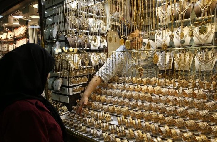 سرخی حراجها در بازار اصفهان با فرارسیدن روز مادر