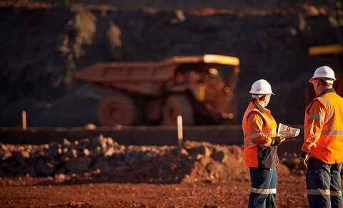 آتش سوزی و تحریمها، شروع فعالیت معدن جدید «روی» روسیه را به تاخیر انداخت معدن