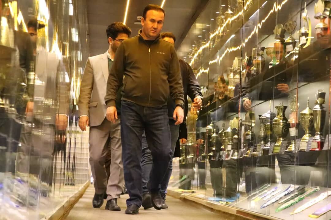 بازدید وزیر ورزش تاجیکستان از ورزشگاه نقشجهان