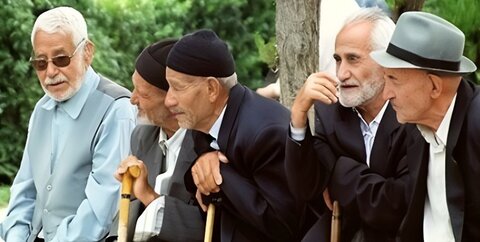 سقف و کف «حقوق» بازنشستگان کشوری در سال جاری / میزان افزایش حقوقها با اجرای متناسبسازی بازنشستگان