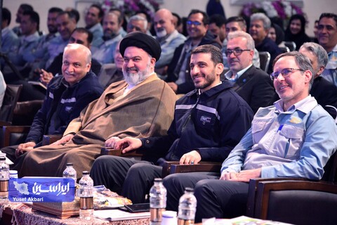 آیین گرامیداشت سی و یکمین سالروز آغاز بهره‌برداری شرکت فولاد مبارکه
