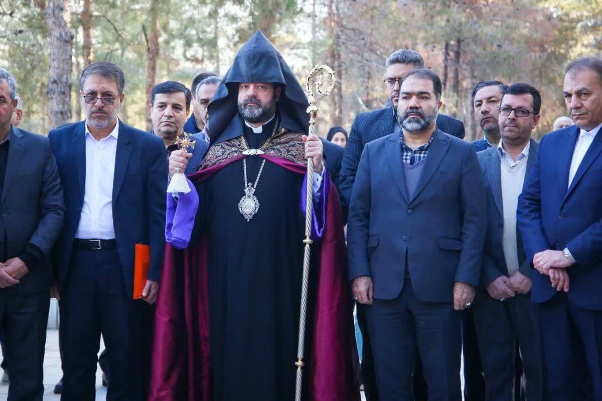 ارامنه با حضور در انتخابات نقش دیگری از همبستگی و اتحاد را رقم بزنند