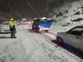 ۱۳۰۰ نفر گرفتار شده در برف و کولاک توسط هلال احمر نجات یافتند