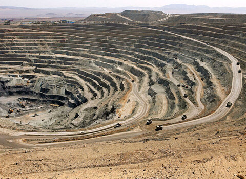 چند درصد از حقوق دولتی معادن پرداخت شده است؟ معدن