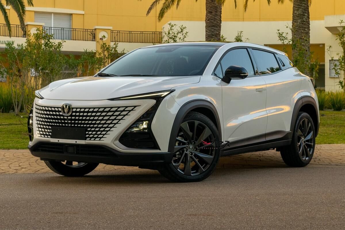 عرضه ۹ خودروی وارداتی در سامانه یکپارچه از امروز