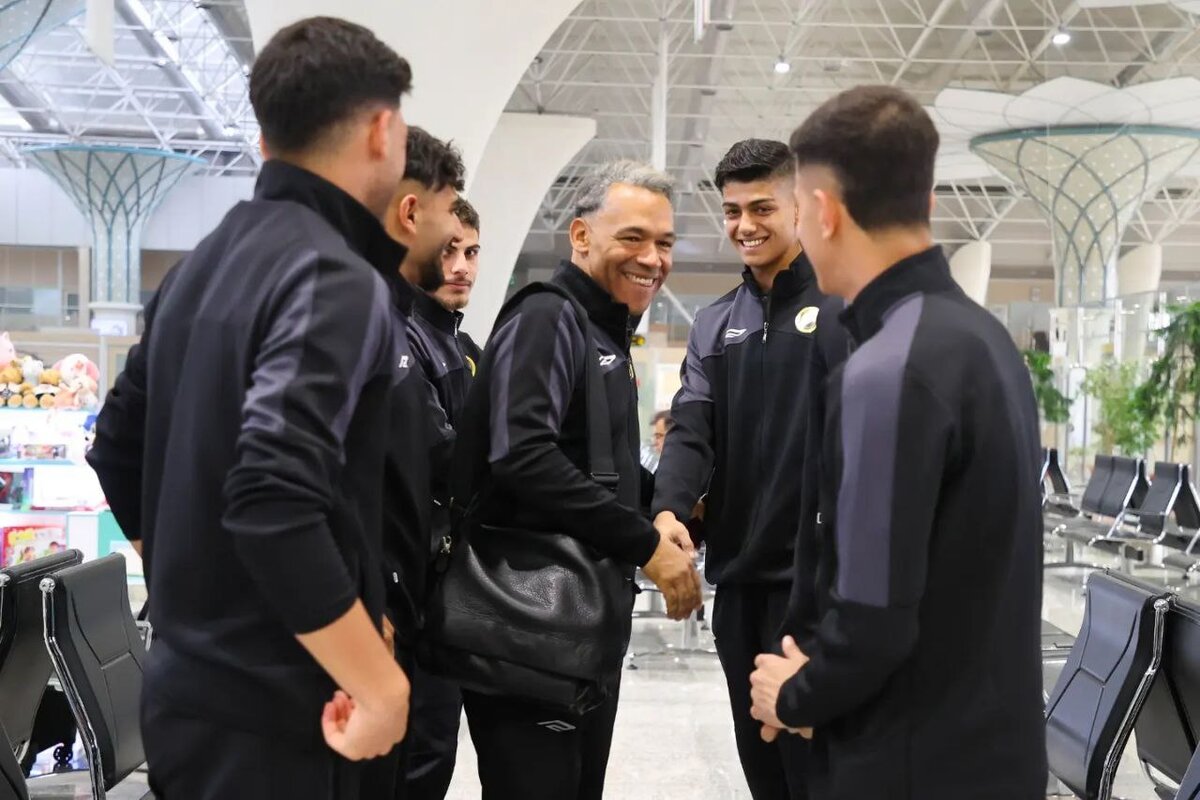 سپاهان در قطر مستقر شد/ آغاز اردوی زمستانی شاگردان مورایس