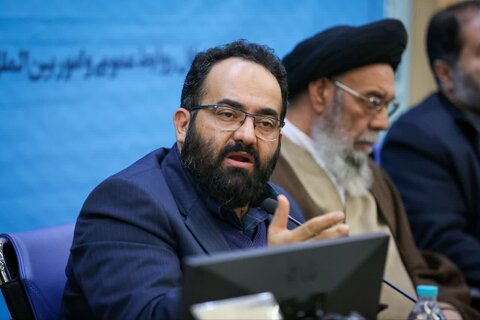 اصفهان همانند سایر امور در مردمی سازی دولت پیشتاز باشد دولت