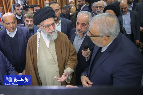 بازدید رهبر انقلاب از نمایشگاه توانمندی‌های تولید داخلی