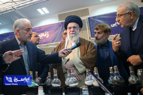 بازدید رهبر انقلاب از نمایشگاه توانمندی‌های تولید داخلی