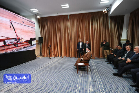 بازدید رهبر انقلاب از نمایشگاه توانمندی‌های تولید داخلی