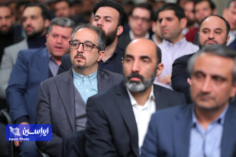 دیدار تولیدکنندگان و فعالان اقتصادی با رهبر معظم انقلاب