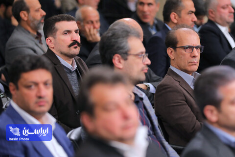 دیدار تولیدکنندگان و فعالان اقتصادی با رهبر معظم انقلاب