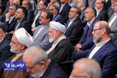 دیدار تولیدکنندگان و فعالان اقتصادی با رهبر معظم انقلاب