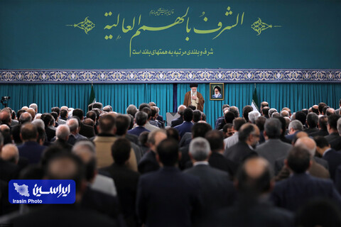 دیدار تولیدکنندگان و فعالان اقتصادی با رهبر معظم انقلاب