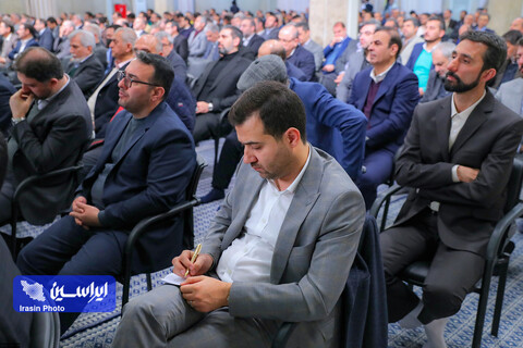 دیدار تولیدکنندگان و فعالان اقتصادی با رهبر معظم انقلاب