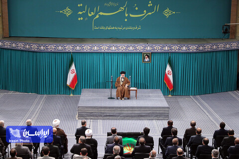 دیدار تولیدکنندگان و فعالان اقتصادی با رهبر معظم انقلاب