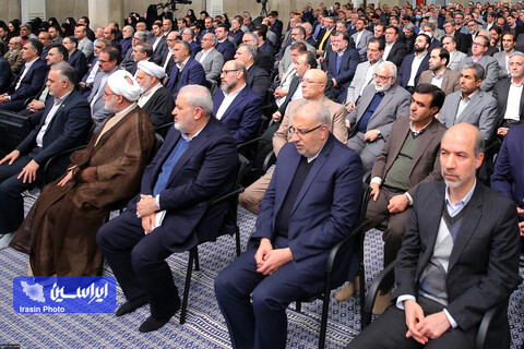 دیدار تولیدکنندگان و فعالان اقتصادی با رهبر معظم انقلاب