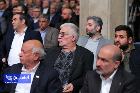 دیدار تولیدکنندگان و فعالان اقتصادی با رهبر معظم انقلاب