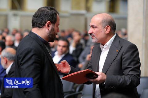 دیدار تولیدکنندگان و فعالان اقتصادی با رهبر معظم انقلاب