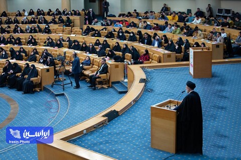 اجلاس ملی روایت پیشرفت؛ روایت قهرمان امید