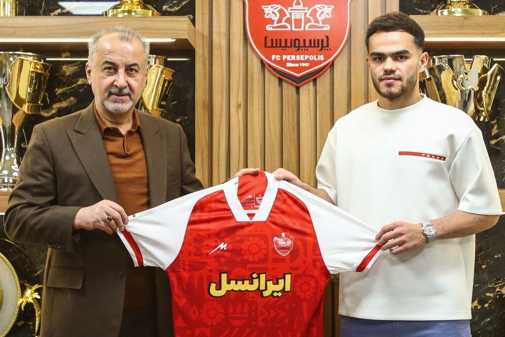 قرارداد اوستون اورونوف با پرسپولیس بسته شد