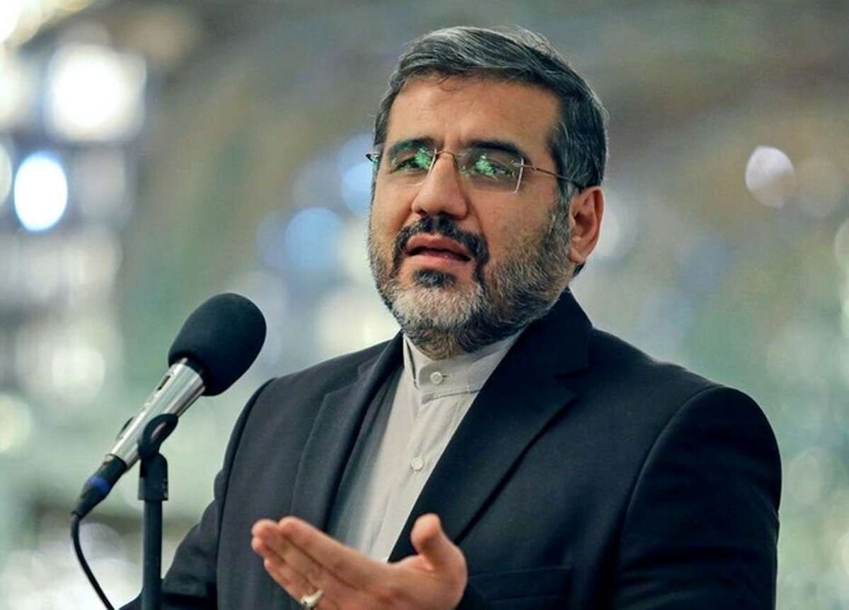 موافق دریافت مالیات از درآمد کنسرت‌ها و فعالیت‌های هنری هستم