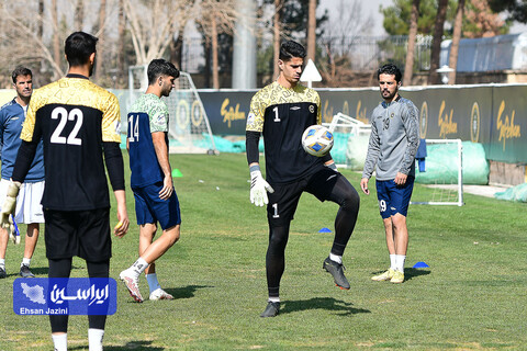 تمرین تیم فوتبال سپاهان پیش از دیدار با الهلال عربستان