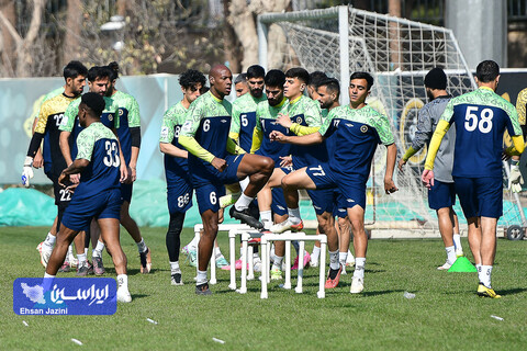 تمرین تیم فوتبال سپاهان پیش از دیدار با الهلال عربستان