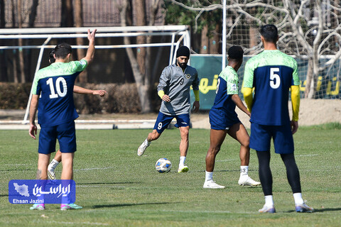 تمرین تیم فوتبال سپاهان پیش از دیدار با الهلال عربستان
