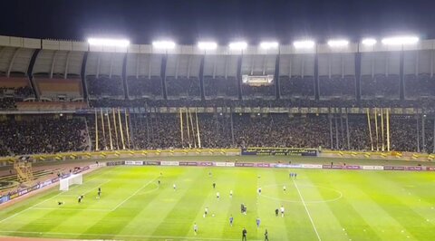 گرم کردن سپاهان و الهلال در میان تشویق شدید هواداران