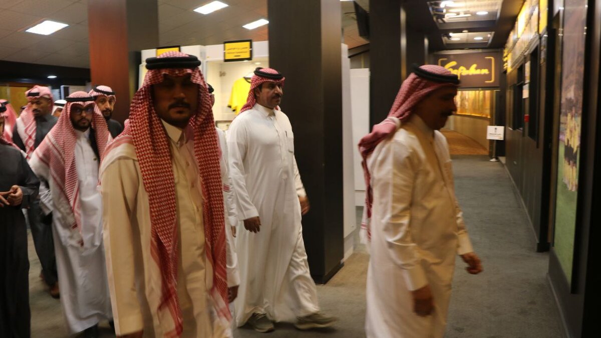 بازدید سفیر عربستان از باشگاه سپاهان و ورزشگاه نقش جهان