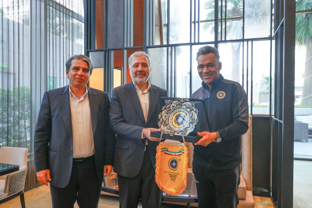 حضور سفیر ایران در اردوی سپاهان در عربستان