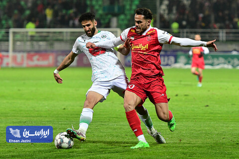دیدار ذوب آهن و پرسپولیس