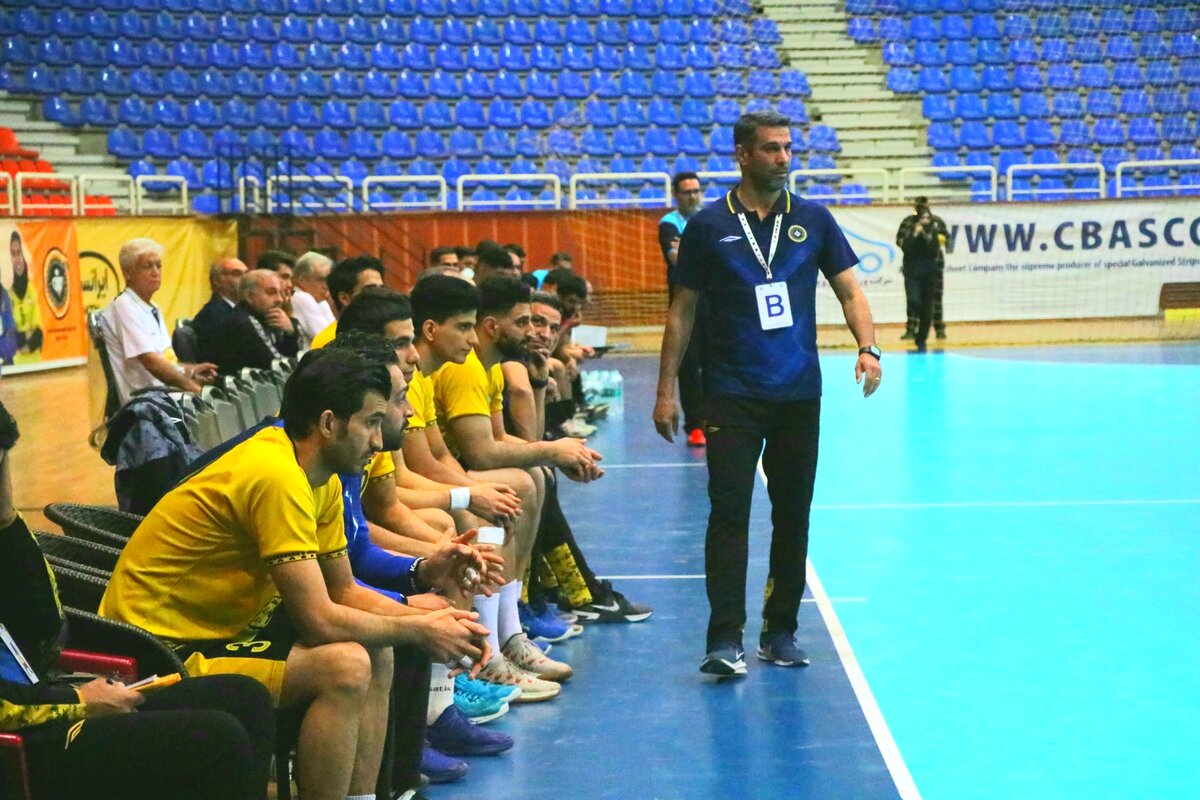 سرمربی سپاهان: امیدوارم با بازگشت مصدومان تیم کامل شود