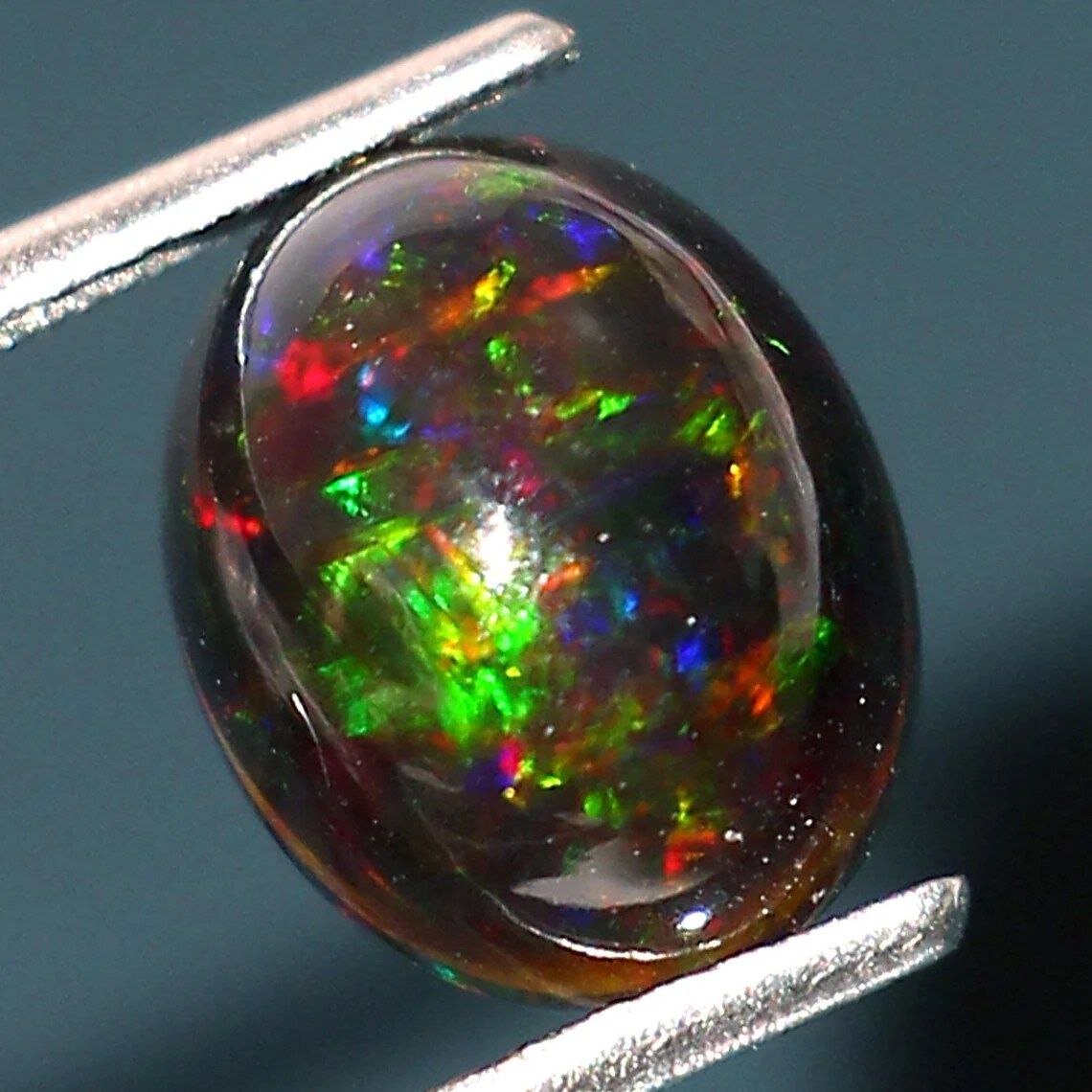 سنگهای قیمتی، کمیاب و ارزشمند؛ از الکساندریت تا یاقوت کبود قرمز