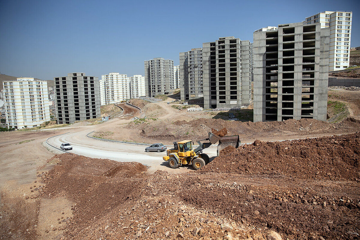 ساخت ١۵٠ هزار واحد مسکونی برای کارگران صنعت