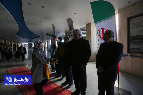 بدرقه مسافران نوروزی اصفهان