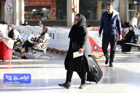 بدرقه مسافران نوروزی اصفهان