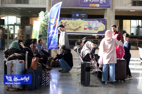 بدرقه مسافران نوروزی اصفهان