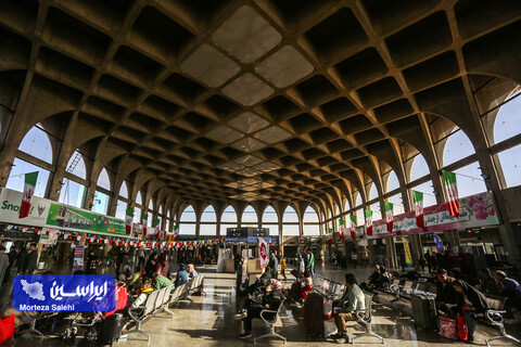 بدرقه مسافران نوروزی اصفهان