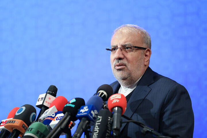  انجام عملیات سوخت‌گیری با کارت سوخت خودرو در سال جدید 