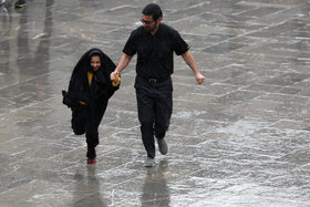 بارش شدید باران در مشهد مقدس آغاز شد