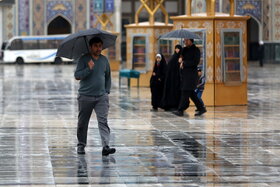 بارش باران در حرم مطهر رضوی