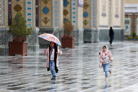 بارش باران در حرم مطهر رضوی